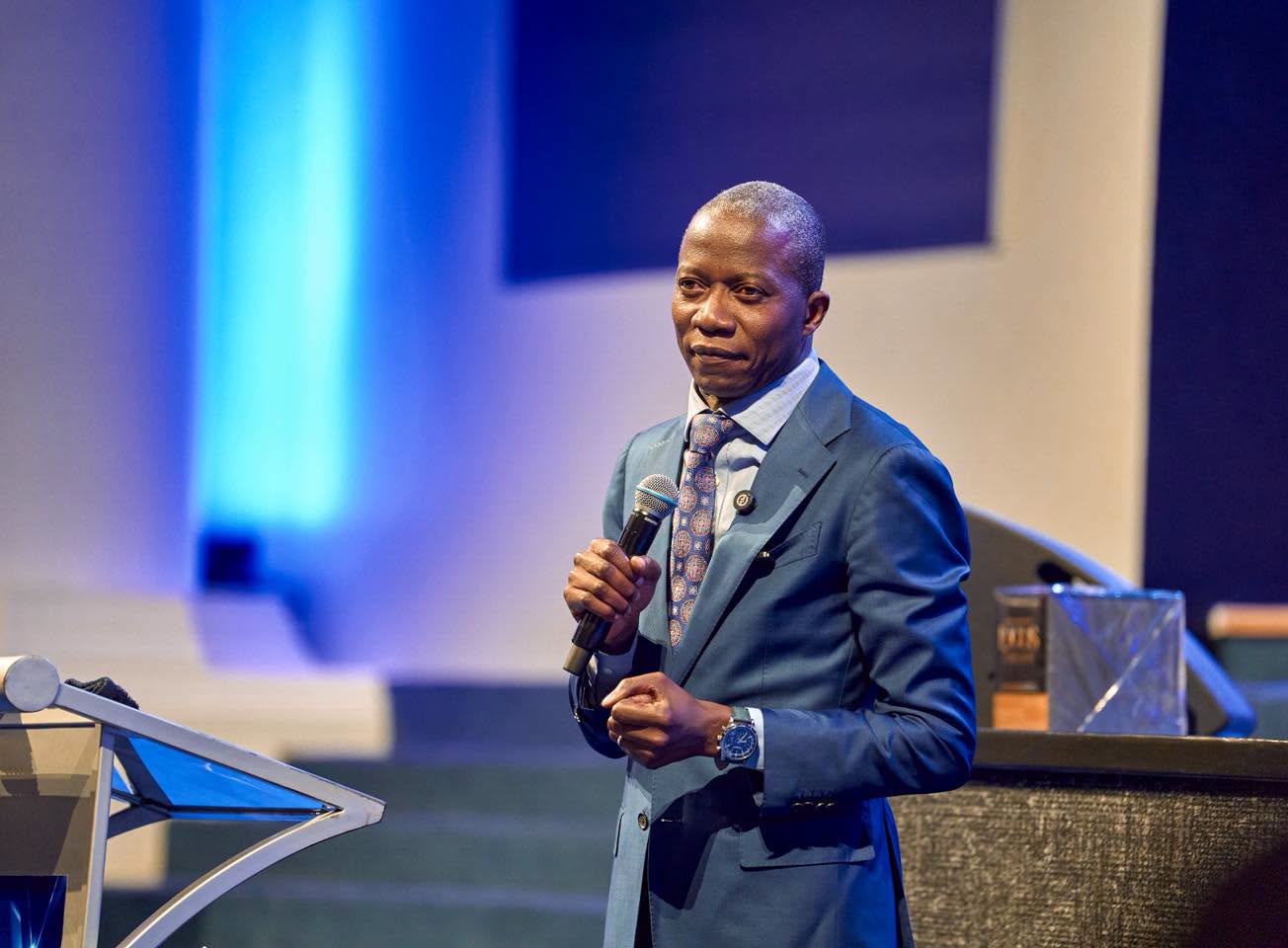 Heartfelt International Ministries worship service with congregation praising